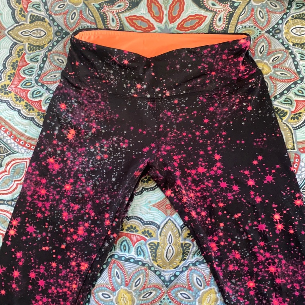 RBX attention-grabbing capri leggings